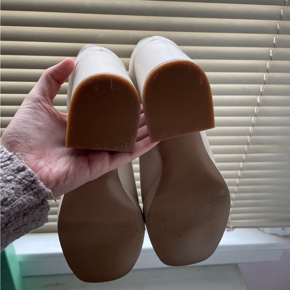 White Steve Madden Kaleb Boots - Picture 4 of 4